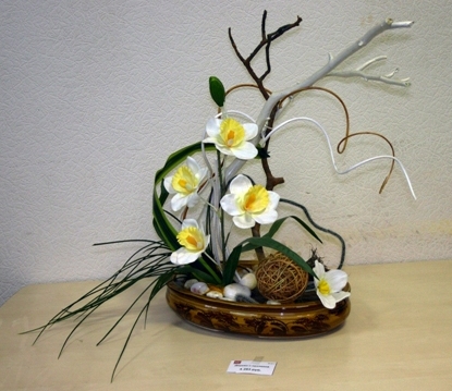 Цветочная композиция "Дерево с орхидеей"