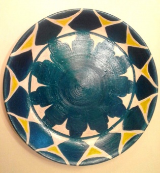 Декоративная тарелка с поднятыми краями "Танец войнов"